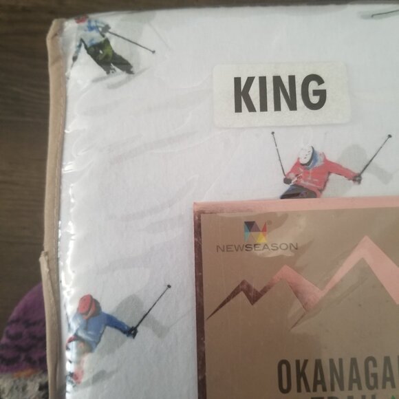 Okanagan Trail Flannel 100% Cotton 4 piece Sheet Set (King) - Snowy Day - Picture 3 of 11